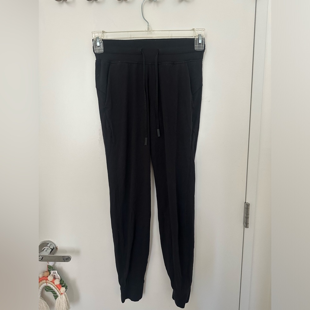 Lululemon Ready to Rulu Joggers Size 4